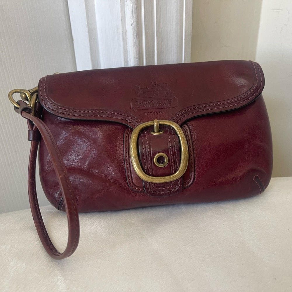 Coach Bleecker buckle flap wristlet Wine Leather - Picture 10 of 10